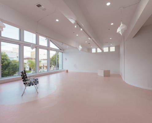 White and Pink room with python lawn chair
