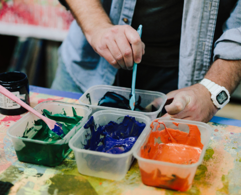 Screen printing inks and emulsion