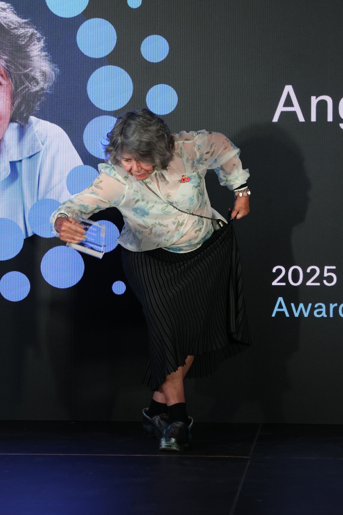 Angela Valella1