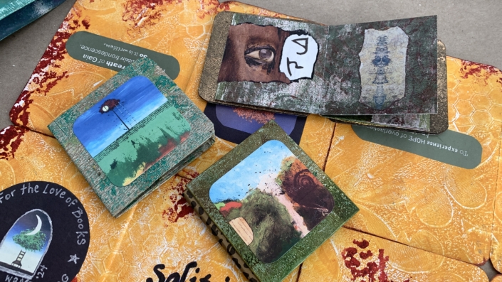 Mini bookmaking
