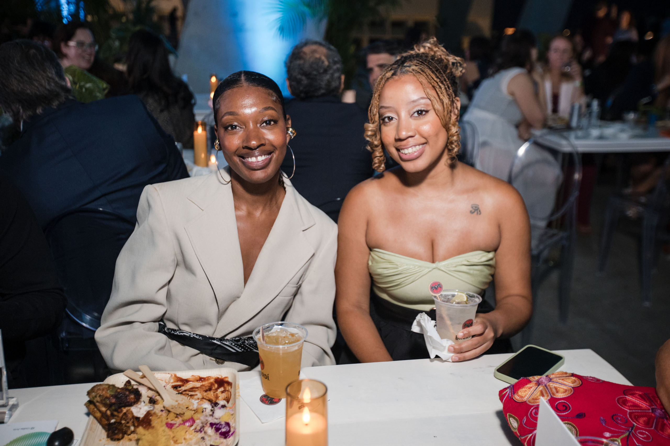 Margo Hannah & Shayla Marshall 8044